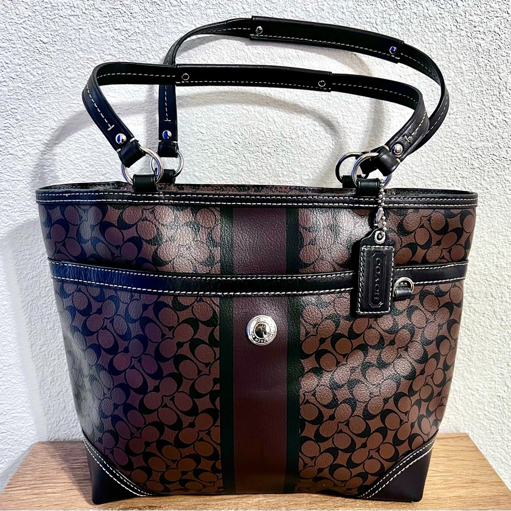 Coach Leather Shoulder Bag